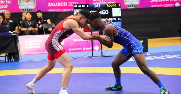 Par de luchadores sellaron su boleto para los próximos juegos Panamericanos Juveniles, que se celebrarán en Río
