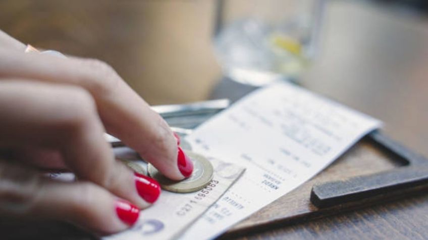 Gravar las propinas generaría más recursos al país: Colegio de Contadores Públicos en Sonora