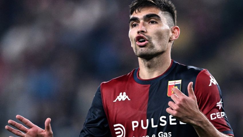 Johan Vásquez es reconocido como el mejor jugador de la temporada por el Genoa