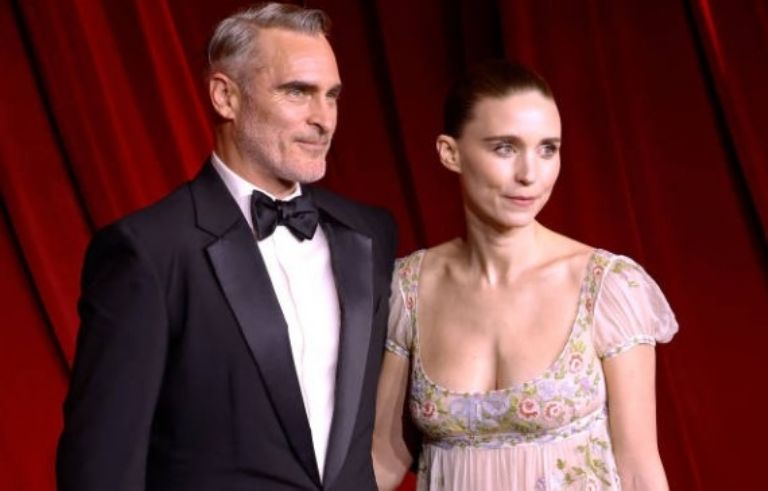 Joaquin Phoenix y Rooney Mara