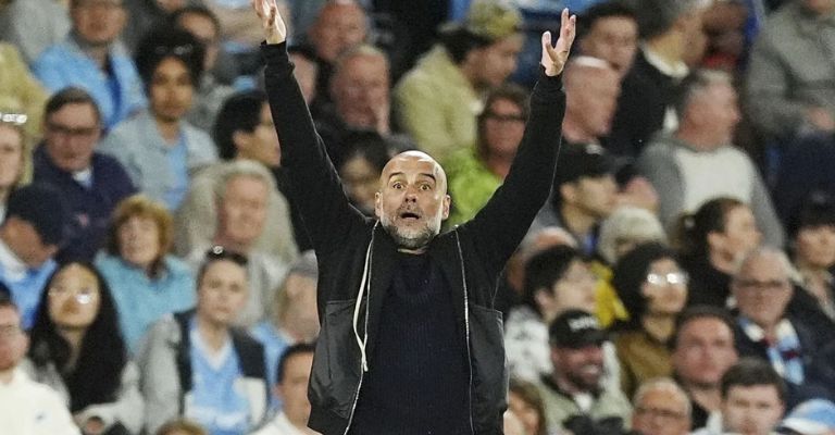 Guardiola piensa seguir en el banquillo del City