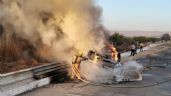 Foto ilustrativa de la nota titulada Tráiler se incendia en la carretera Guaymas-Ciudad Obregón; provoca largas filas de autos