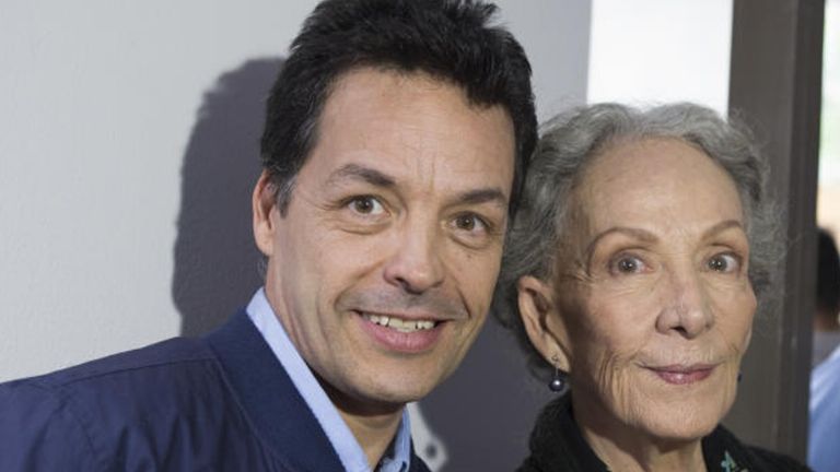 Arturo Vázquez sigue sin reponerse de la muerte de Isela Vega