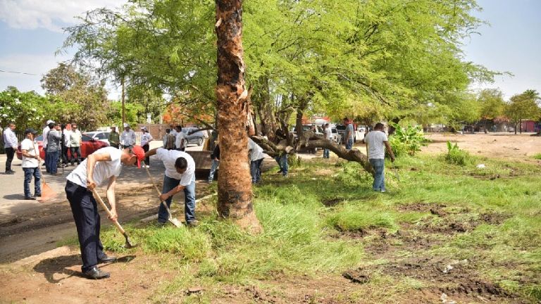 Lamarque Cano pide a vecinos que se respete limpieza en espacios públicos en Ciudad Obregón