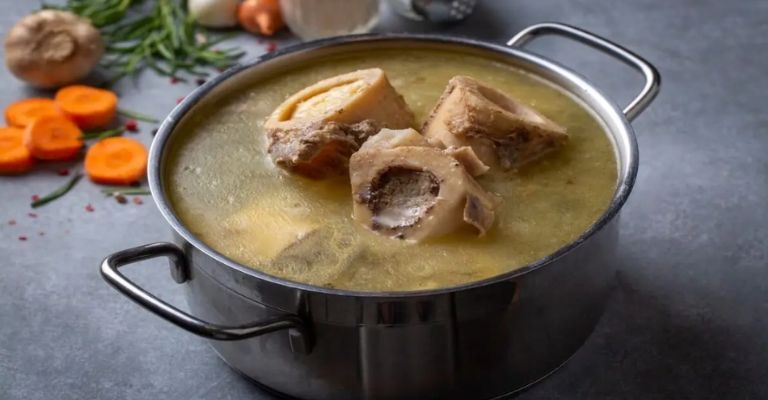 Se puede consumir solo, como bebida caliente