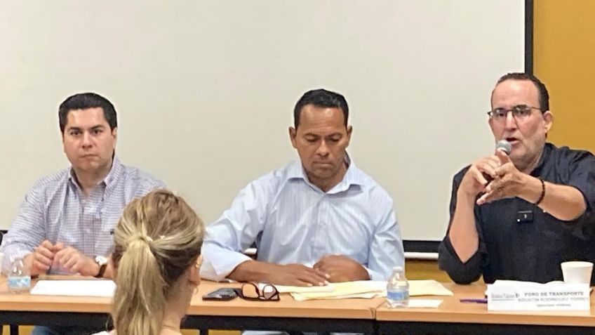 Usuarios de Cajeme piden mejor servicio del transporte; diputados no asisten a foro