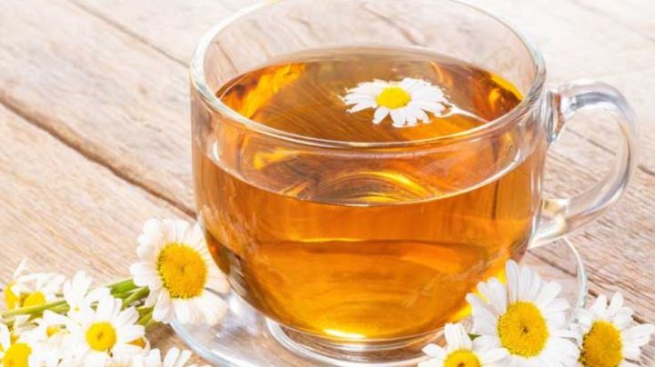¿Por qué el té de manzanilla alivia el dolor de garganta? Beneficios, usos y receta