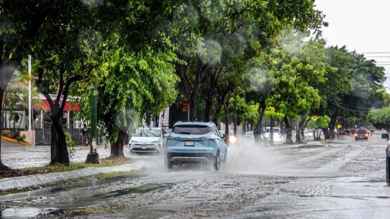 SMN tormenta tropical ‘Alvin’ se fortalece y amenaza cinco estados del Pacífico mexicano