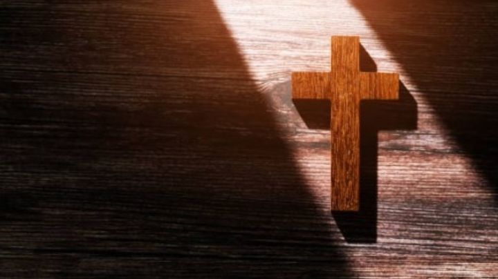 Día de la Santa Cruz: ¿Cuál propósito tiene poner un crucifijo en las obras el 3 de mayo?