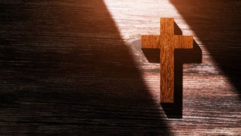 Día de la Santa Cruz: ¿Cuál propósito tiene poner un crucifijo en las obras el 3 de mayo?