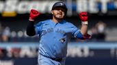 Foto ilustrativa de la nota titulada Alejandro Kirk enciende su madero y comanda victoria de los Toronto Blue Jays