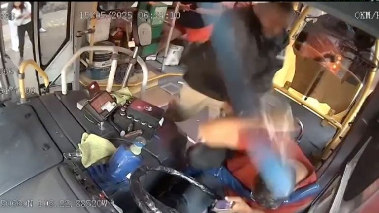 El chofer quedo en coma debido a un derrame cerebral a consucuencia de los golpes