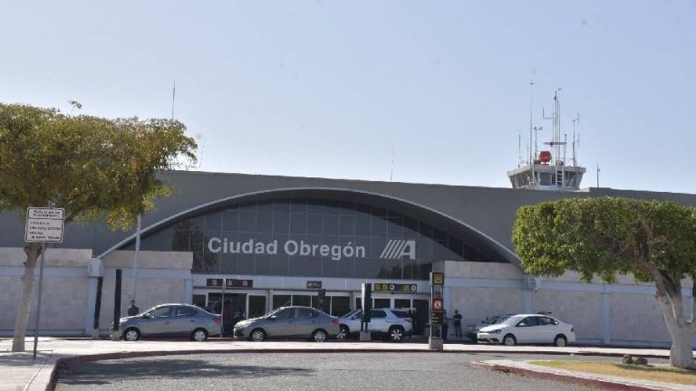 Alfonso Durazo anuncia ampliación y renovación de aeropuertos de Ciudad Obregón y Guaymas