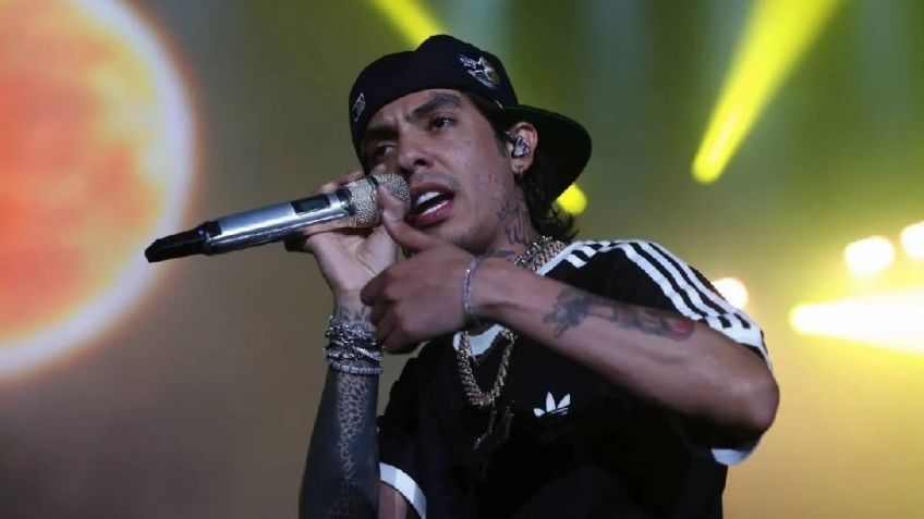 Natanael Cano se rebela ante prohibición: Cantó narcocorridos en Feria de Aguascalientes