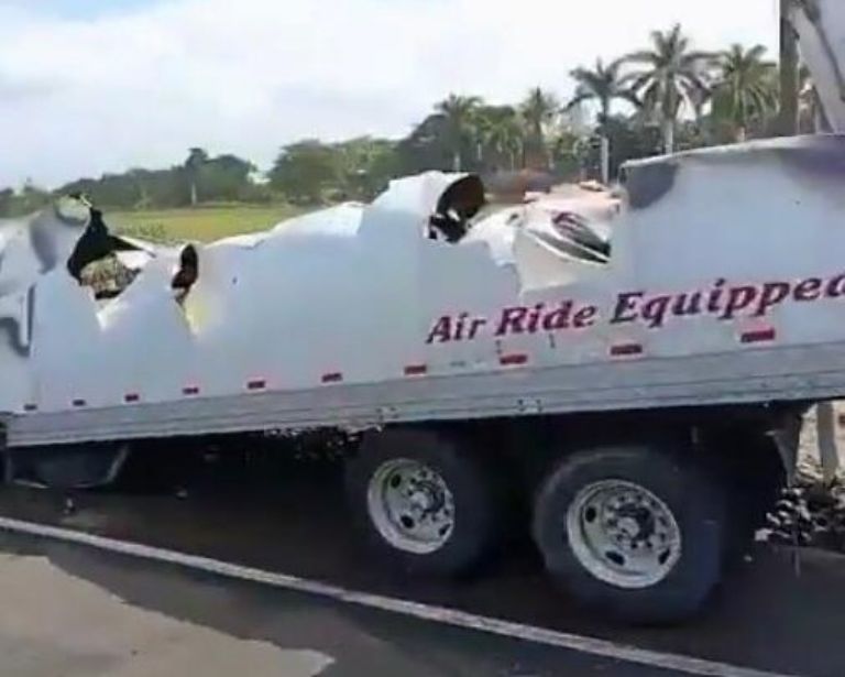 Desde la madruga de este martes estaban dos unidad impidiendo el paso 