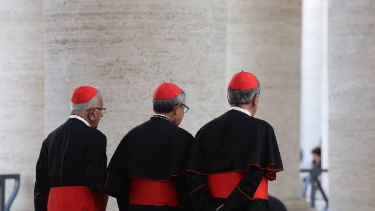 Parolin y Tagle son los nombres que encabezan lista como de sucesores del papa Francisco