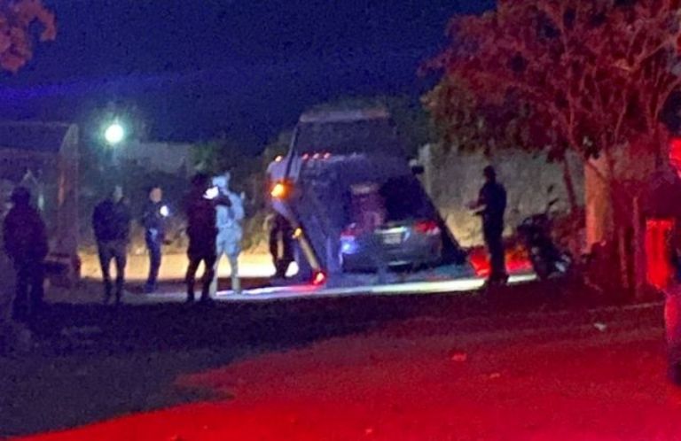 Un vehículo localizado en el lugar de los hechos