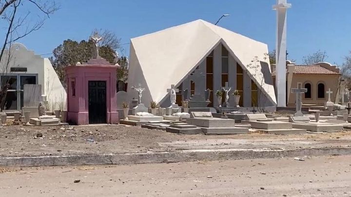 Panteones limpios y con agua para el Día de las Madres en Ciudad Obregón