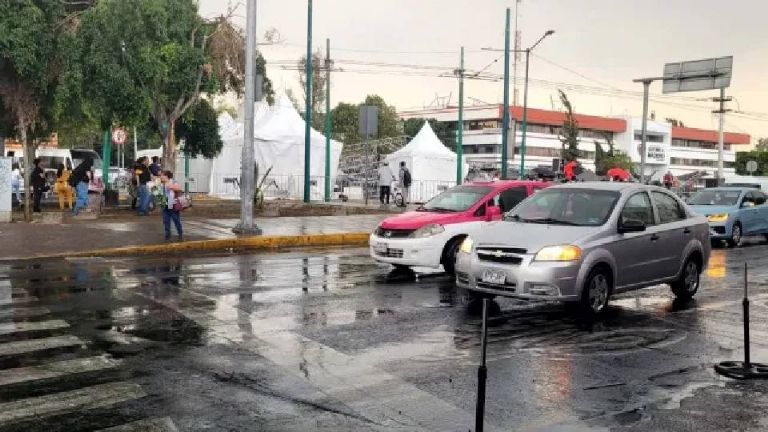 Colapso de escenario por el Día de las Madres deja 7 lesionados en la CDMX