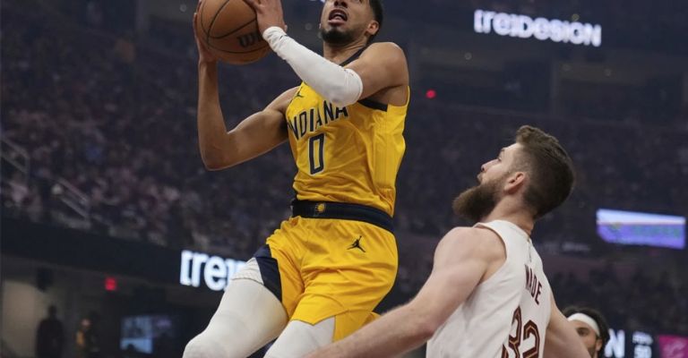 Haliburton ha sido clave en la serie para Indiana