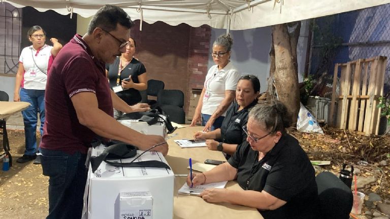 Los paquetes electorales fueron entregados