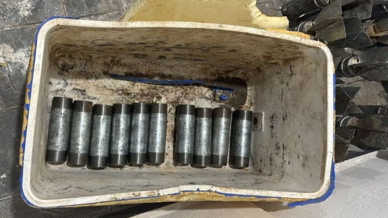 Autoridades desmantelan taller de explosivos y detienen a tres personas en Culiacán