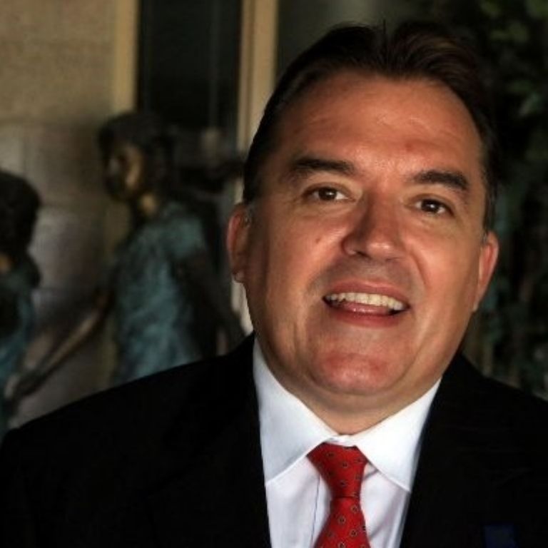 Senador estatal demócrata