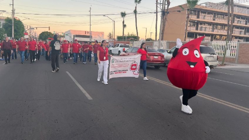 Cientos de personas caminaron por la donación de sangre en Ciudad Obregón