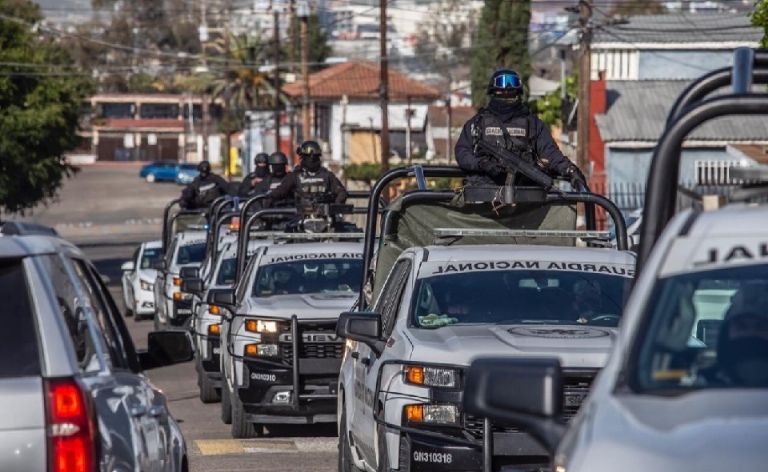 Detienen a sargento de la Guardia Nacional por entrar desnudo a departamento en Tijuana