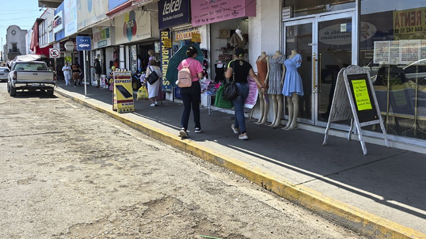 Se quejan comerciantes por nuevas y largas franjas para taxis en Ciudad Obregón