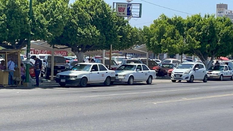 Ciudad Obregón Autoridades buscan mediar relación entre taxistas y comerciantes