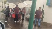 Foto ilustrativa de la nota titulada Derechohabientes del IMSS en Navojoa esperan bajo lluvia