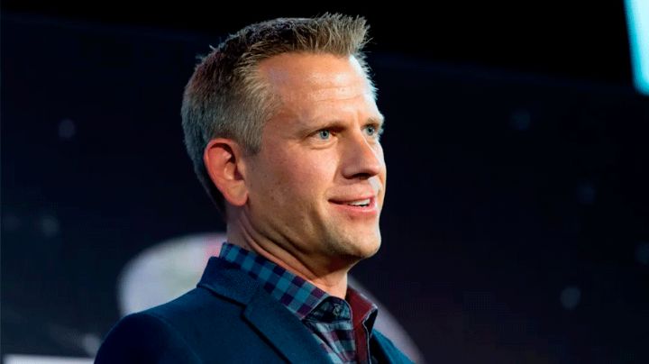 Conductor de ESPN muere y lo anuncian en vivo; versiones apuntan a una lucha con la depresión