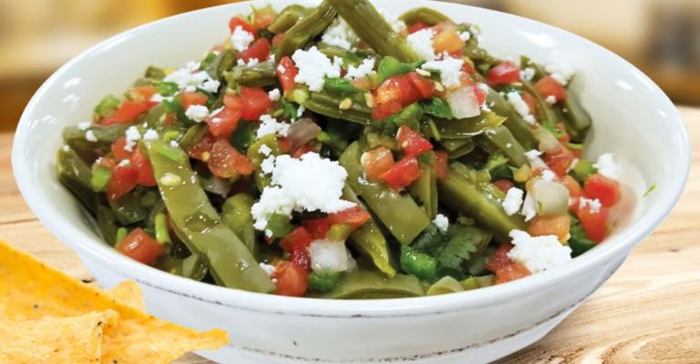 Incluye nopales en tu dieta diaria