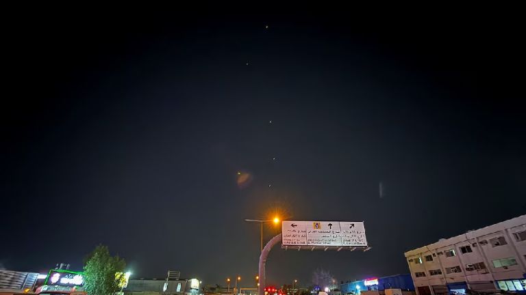 Irán descarta cese al fuego inmediato con Israel pese a anuncios de Estados Unidos