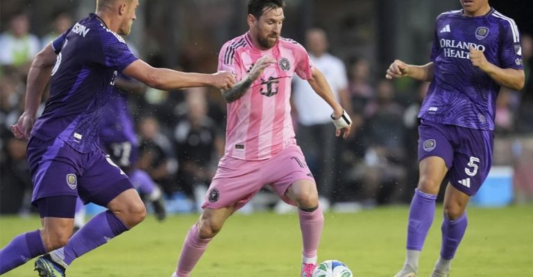 'La Pulga' gana muy bien en el futbol estadounidense