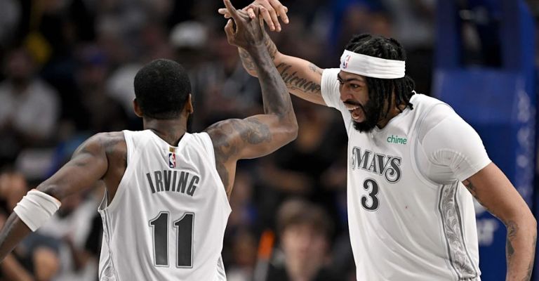 Irving y Davis forman buena pareja en Dallas