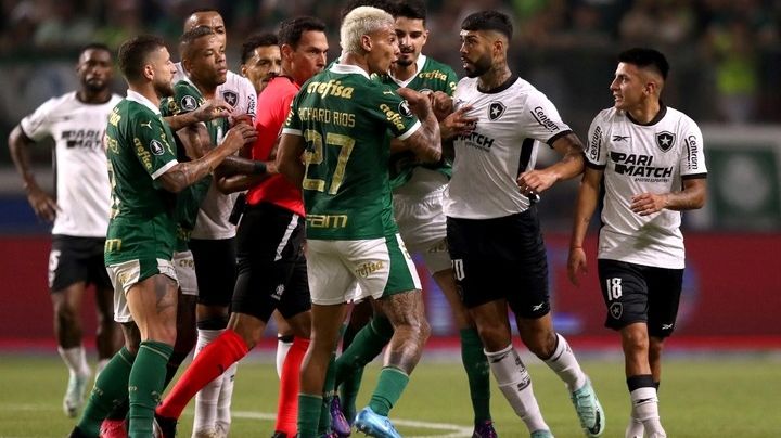 Rueda el balón: Inician los octavos de final del Mundial de Clubes de la FIFA 2025