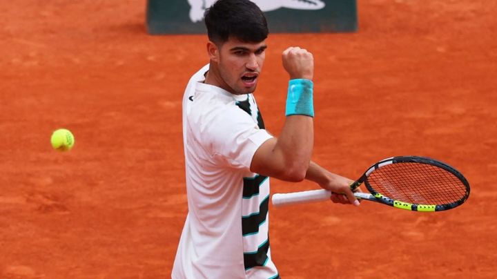 Ya es costumbre; Carlos Alcaraz está de vuelta en semis del Abierto de Francia