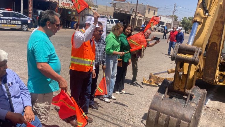 Avanza rehabilitación de calles en Ciudad Obregón; presentan nuevos proyectos