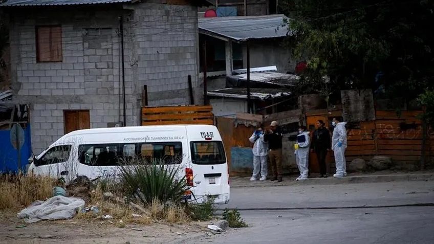 En transporte público asesinan a sicario que días antes atacó a policías de Tijuana