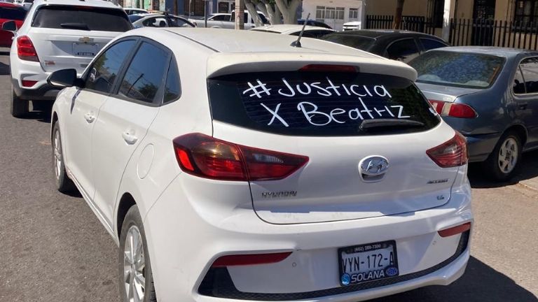 Choferes de plataforma se manifiestan para exigir justicia por Beatriz, víctima colateral en Ciudad Obregón