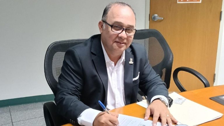 Matan a secretario del Ayuntamiento de Linares fuera de su domicilio en Nuevo León