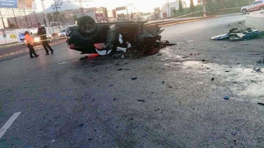 Pierden la vida dos militares en volcadura de camioneta sobre carretera México-Pachuca