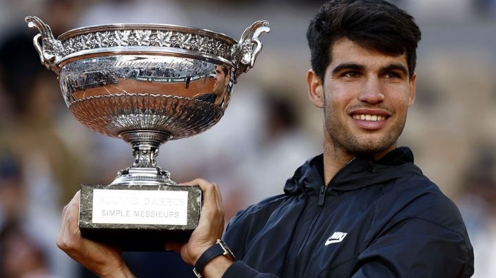 Épica remontada de Alcaraz a Sinner y conquista el bicampeonato en Roland Garros