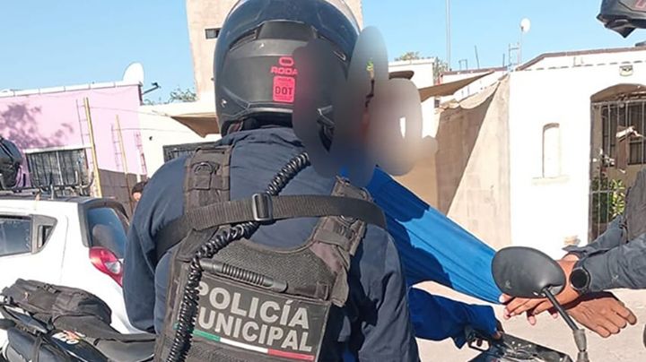Policía municipal de Hermosillo detiene al ‘El Mocochango’, llevaba droga y réplica de arma