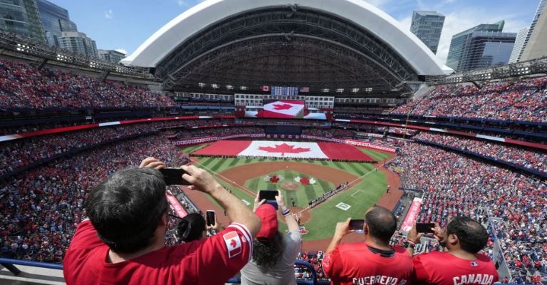Toronto festejó en grande el Día de Canadá