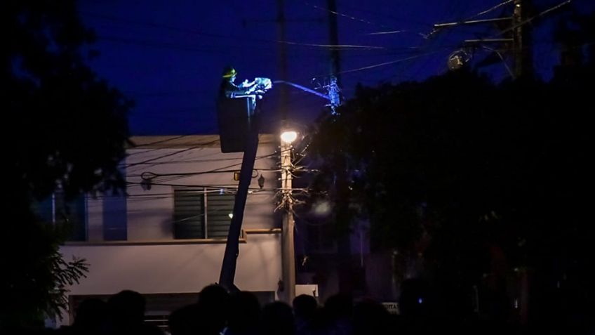 ¿Te ocurre? Usuarios de Hermosillo reportan constantes apagones por parte de la CFE