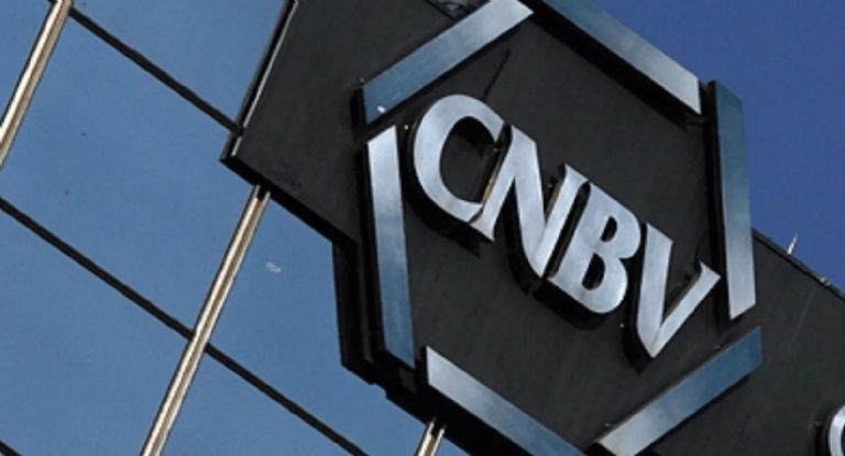 Multan a instituciones financieras 