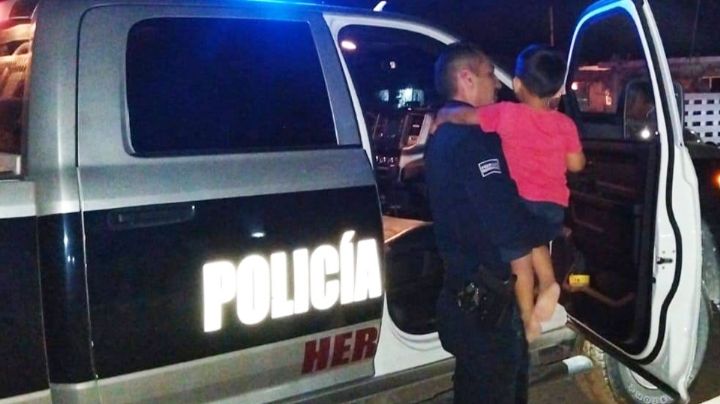 Deambulaba por la calle: Rescatan a niño de 2 años encontrado solo en Bahía de Kino